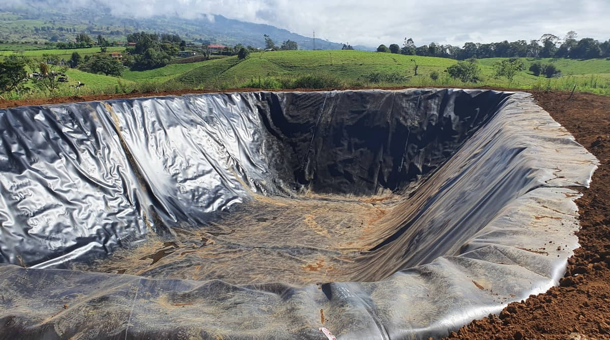 Impermeabilización de reservorio agricola